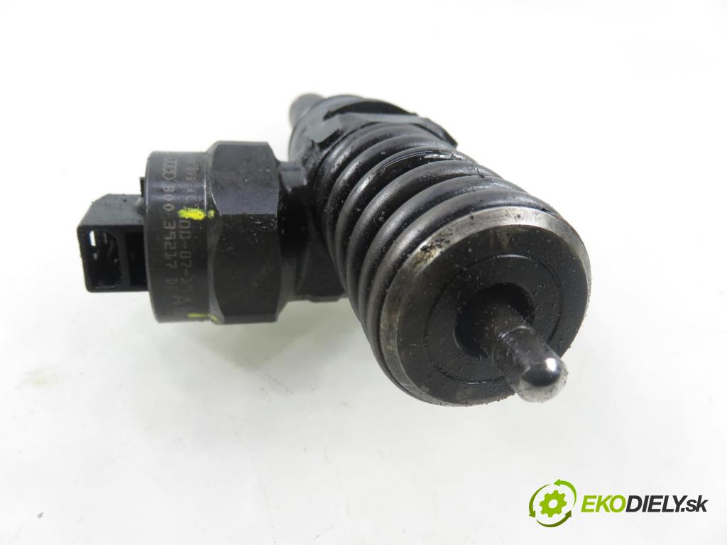 VW SHARAN (7M8, 7M9, 7M6) VAN 2002 85,00 1.9 TDI PD 115 - AUY 1896,00 Vstrekovač 038130073AC ; 0414720029 (Vstrekovač paliva)