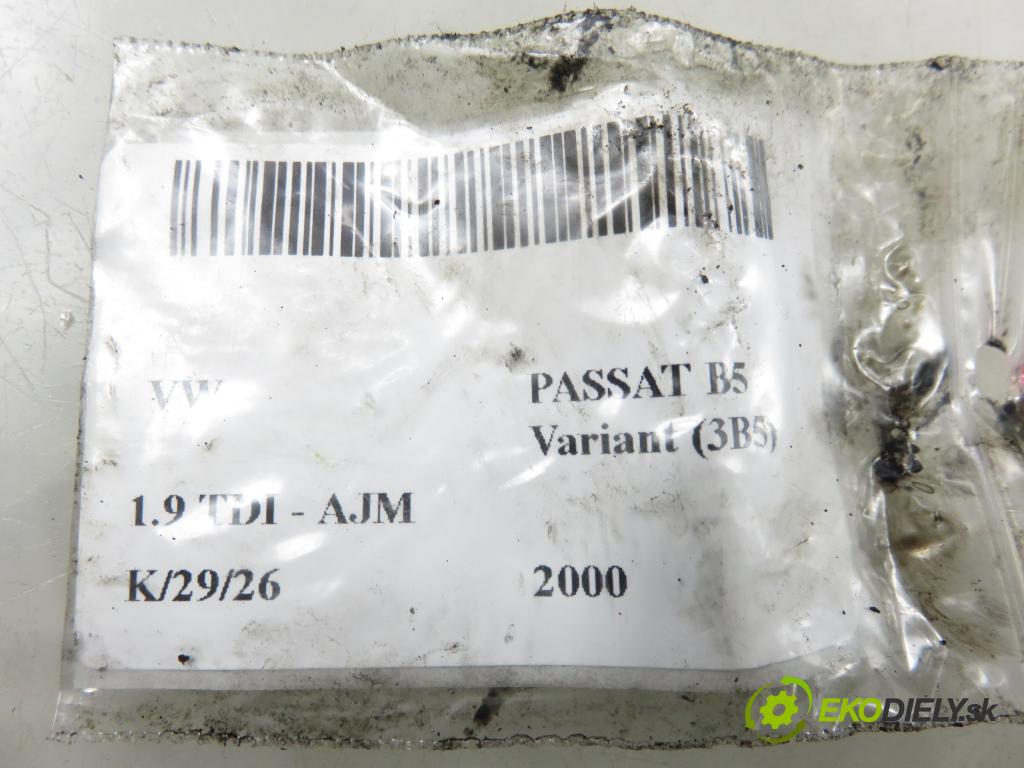 VW PASSAT B5 Variant (3B5) KOMBI 2000 85,00 1.9 TDI - AJM 1896,00 Vstrekovač 038130073F ; 0414720007 (Vstrekovač paliva)