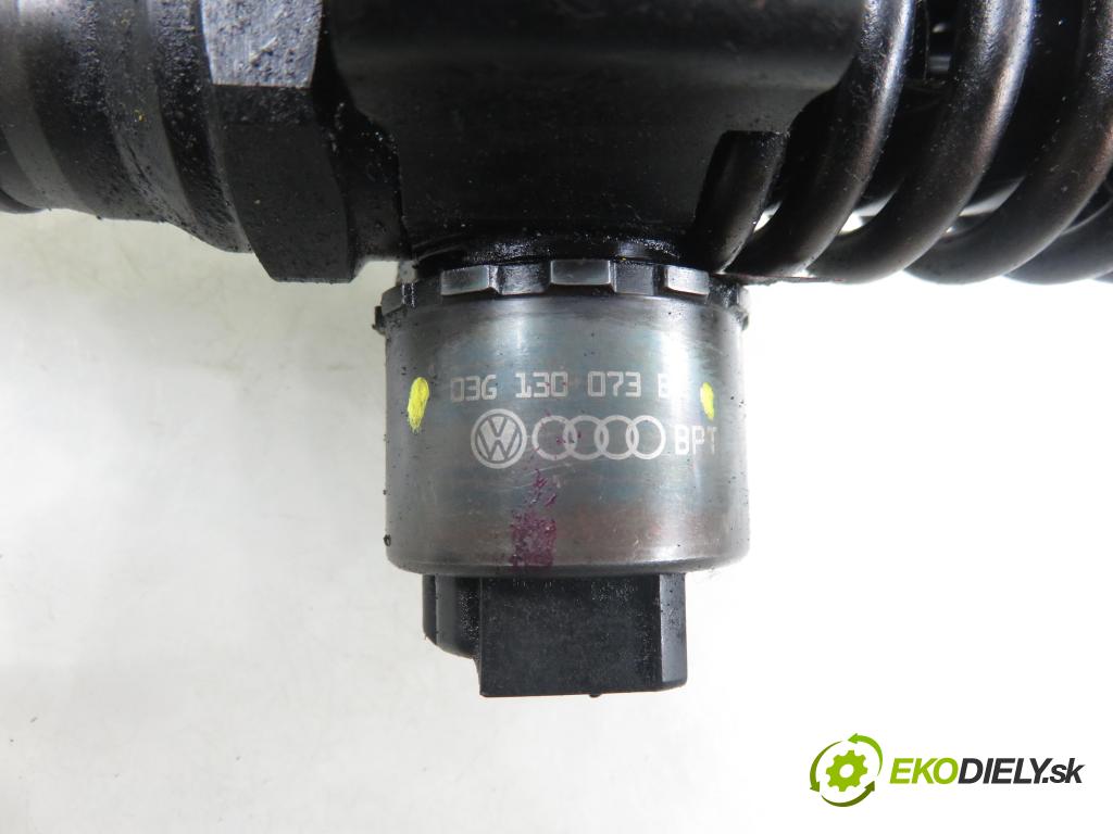 VW TOURAN (1T1, 1T2) MINIVAN 2004 100,00 2.0 TDI PD 16V 136 - AZV 1968,00 Vstrekovač 03G130073B ; 0414720403 (Vstrekovač paliva)