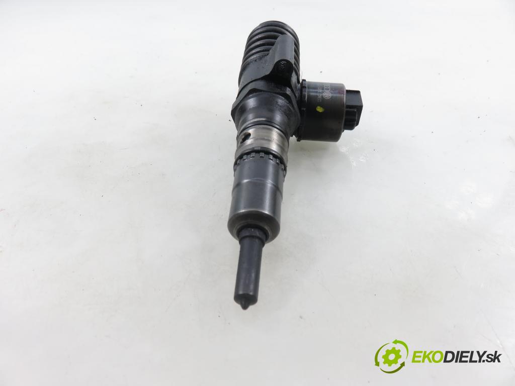 VW TOURAN (1T1, 1T2) MINIVAN 2004 100,00 2.0 TDI PD 16V 136 - AZV 1968,00 Vstrekovač 03G130073B ; 0414720403 (Vstrekovač paliva)