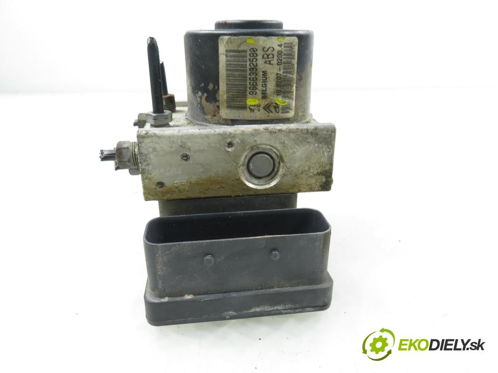 CITROEN C3 II (SC_) HB 2010 50,00 1.4 HDi 8V 70 - 8HZ (DV4TD) 1398,00 pumpa ABS 10097011673 ; 9666392580 ; 28570075043 (Pumpa ABS)