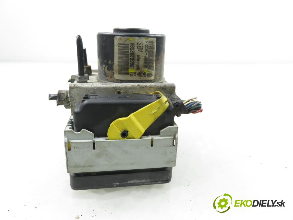 CITROEN C3 II (SC_) HB 2010 50,00 1.4 HDi 8V 70 - 8HZ (DV4TD) 1398,00 pumpa ABS 10097011673 ; 9666392580 ; 28570075043 (Pumpa ABS)