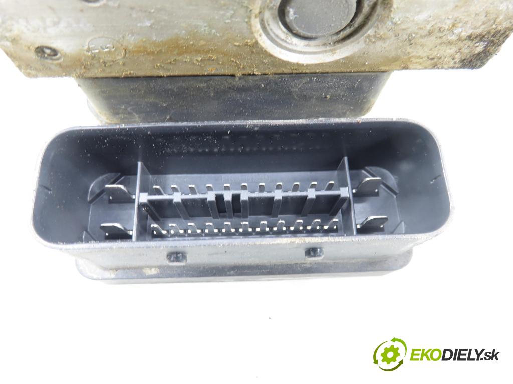 CITROEN C3 II (SC_) HB 2010 50,00 1.4 HDi 8V 70 - 8HZ (DV4TD) 1398,00 pumpa ABS 10097011673 ; 9666392580 ; 28570075043 (Pumpa ABS)