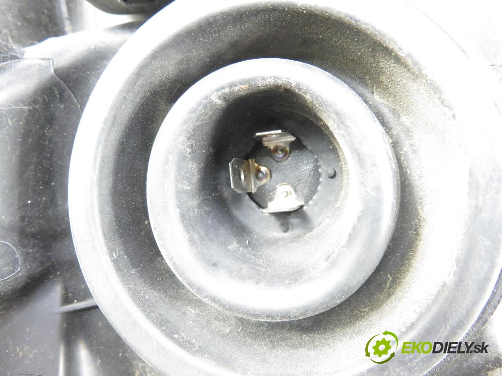 NISSAN MICRA III (K12) HB 2004 65,00 1.3 - CGA3DE 1348,00 světlo LP 26060AX705