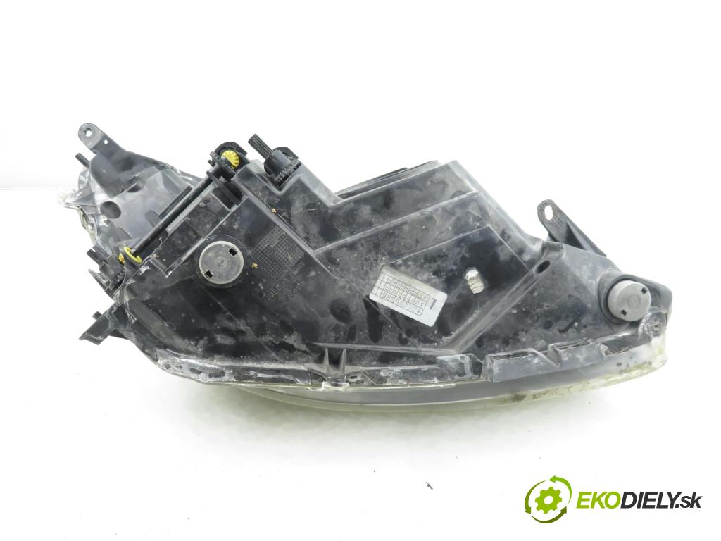 OPEL CORSA D Van HB 2009 0,00 1.2 - Z 12 XEP 1229,00 světlo LP 13186381FE