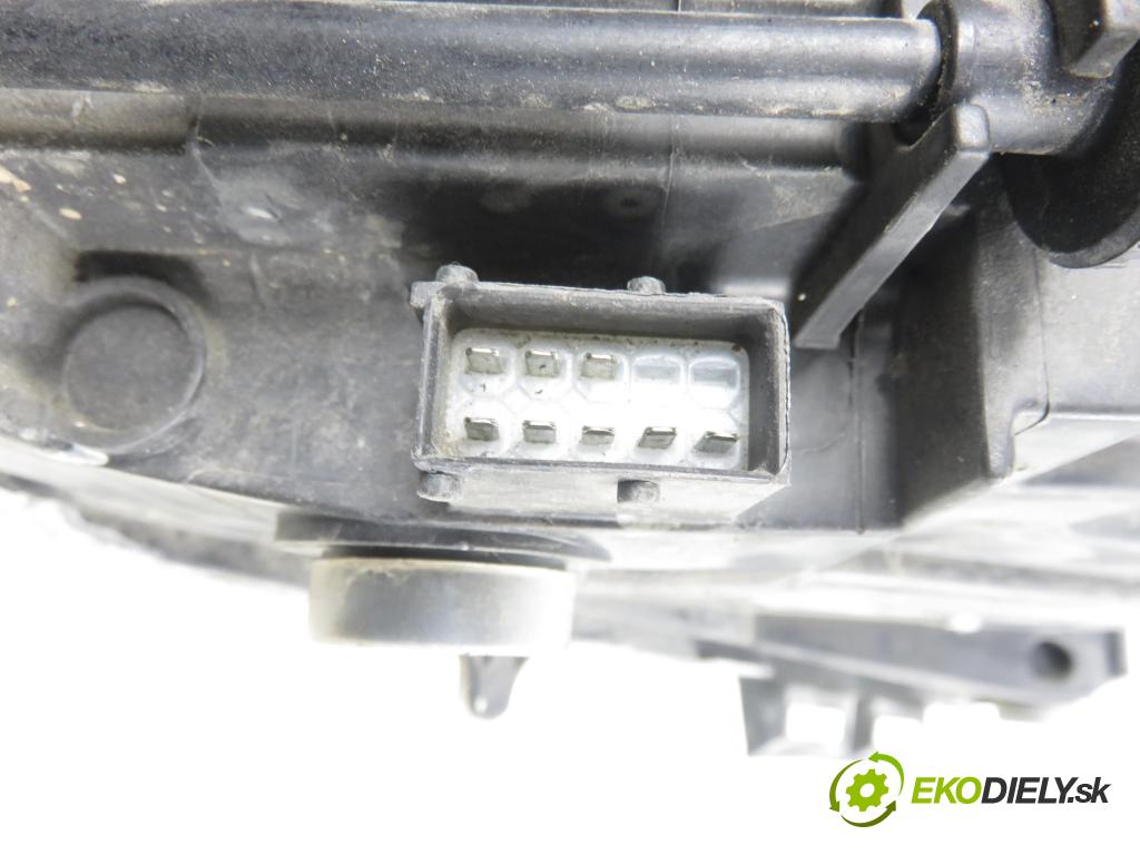 OPEL CORSA D Van HB 2009 0,00 1.2 - Z 12 XEP 1229,00 světlo LP 13186381FE