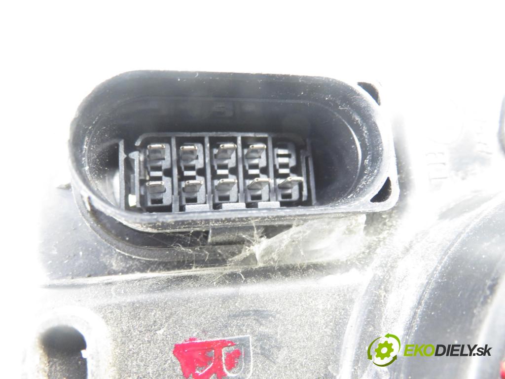 VW POLO (9N_) HB 2009 44,00 1.2 6V 60 - BBM 1198,00 světlo PP