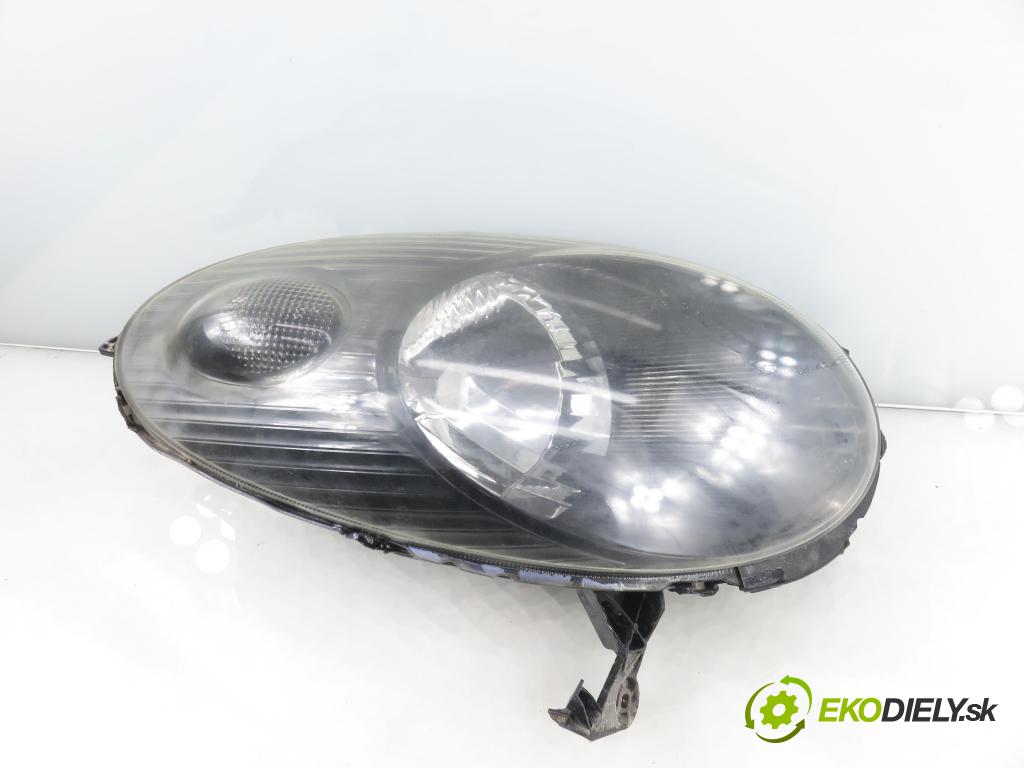 NISSAN MICRA III (K12) HB 2004 65,00 1.3 - CGA3DE 1348,00 světlo PP 26010AX705