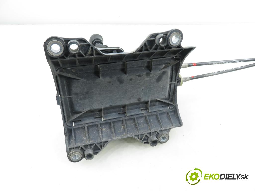 FIAT GRANDE PUNTO (199_) HB 2005 57,00 1.4 - 350 A1.000 1368,00 ZVEDÁK: 553485470