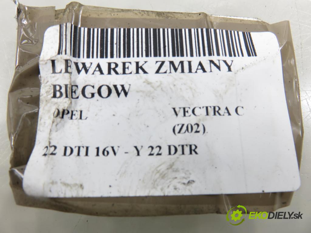 OPEL VECTRA C (Z02) SEDAN 2002 92,00 2.2 DTI 16V 125 - Y 22 DTR 2172,00 ZVEDÁK: 