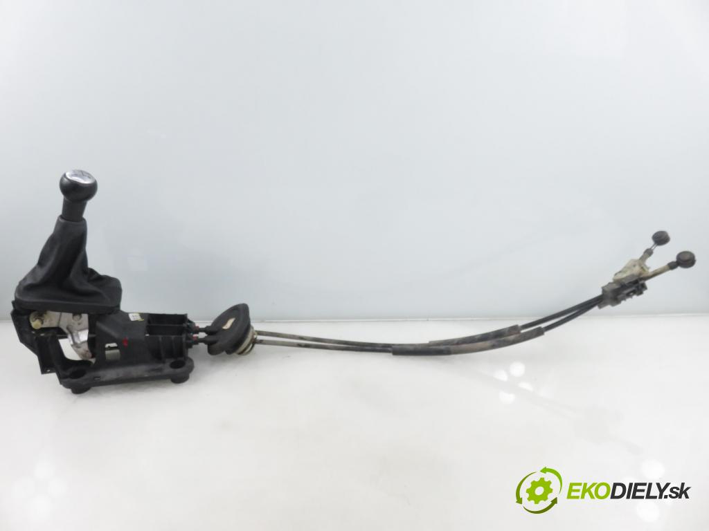 CITROEN C3 II (SC_) HB 2010 50,00 1.4 HDi 8V 70 - 8HZ (DV4TD) 1398,00 ZVEDÁK: 9683711580