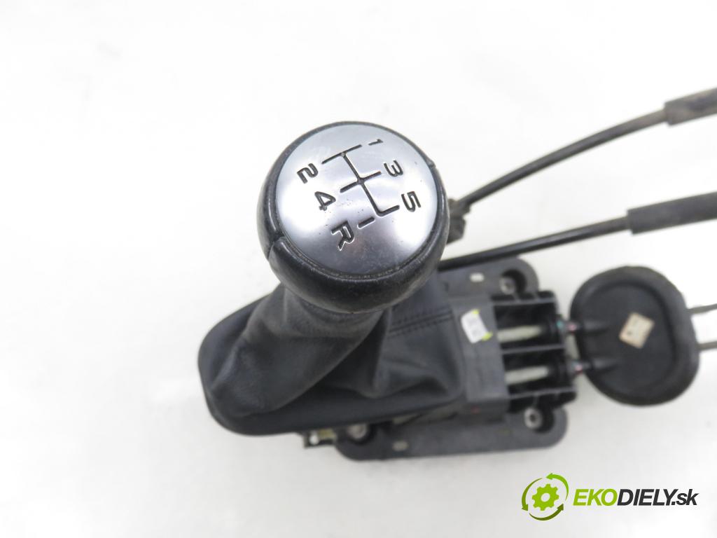 CITROEN C3 II (SC_) HB 2010 50,00 1.4 HDi 8V 70 - 8HZ (DV4TD) 1398,00 ZVEDÁK: 9683711580