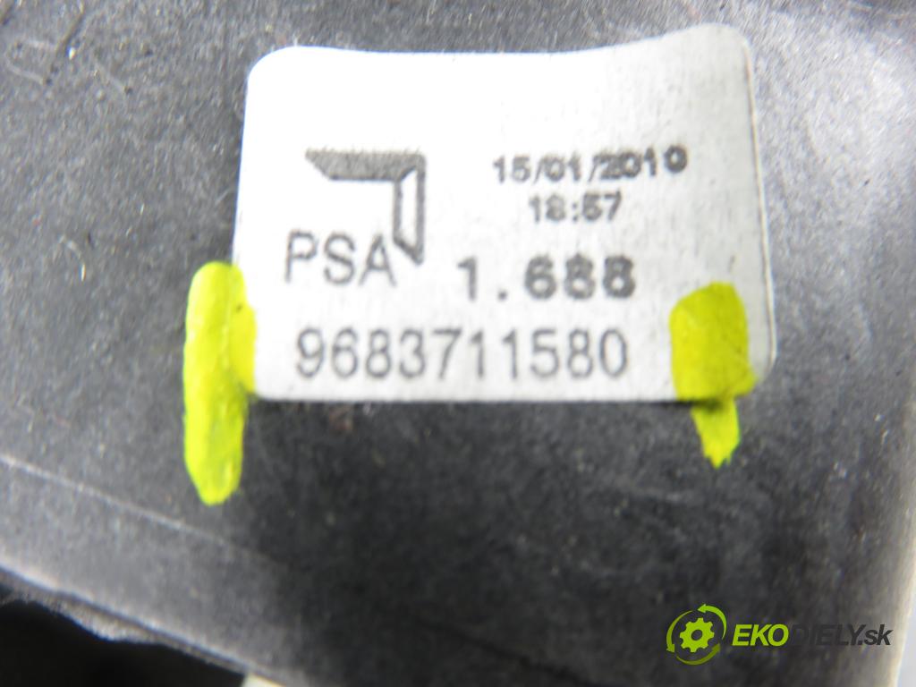 CITROEN C3 II (SC_) HB 2010 50,00 1.4 HDi 8V 70 - 8HZ (DV4TD) 1398,00 ZVEDÁK: 9683711580