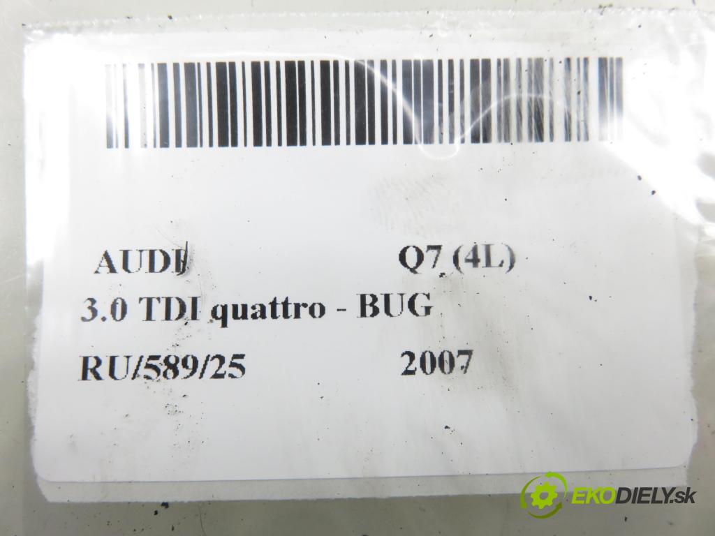 AUDI Q7 (4L) SUV 2007 171,00 3.0 TDI quattro - BUG 2967,00 reproduktor Dvere A0110405