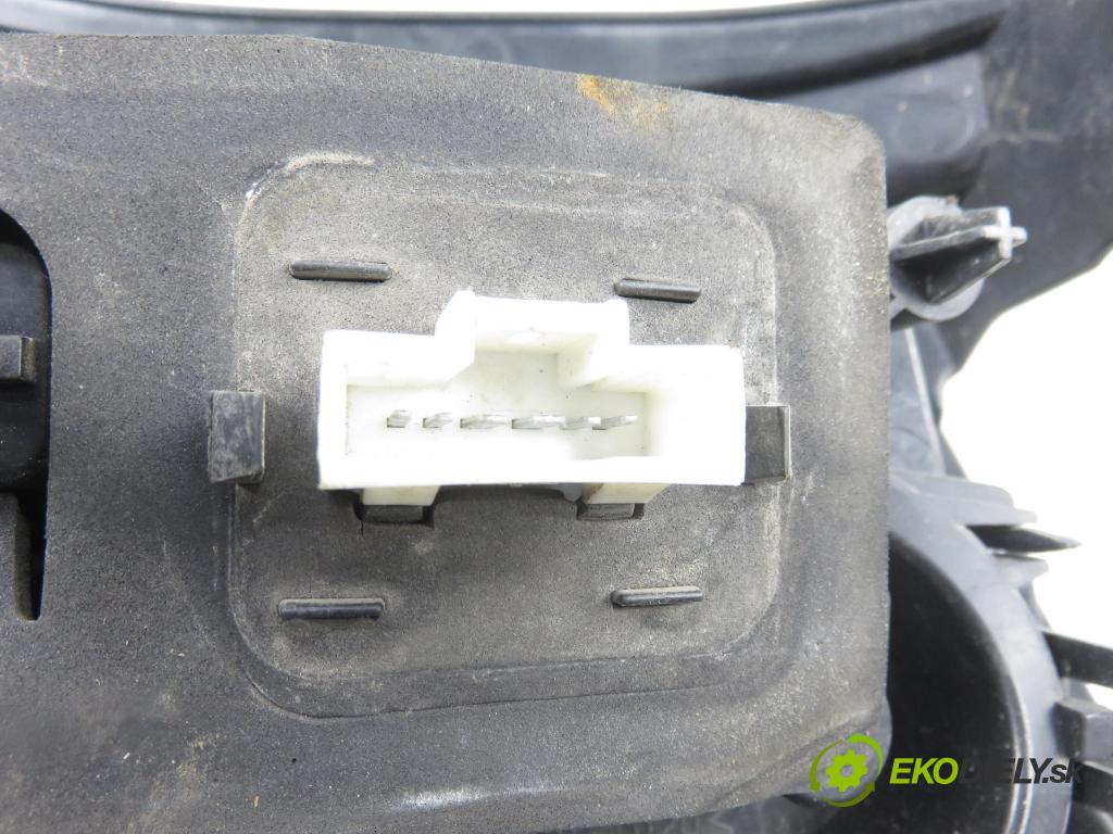 CITROEN C3 II (SC_) HB 2010 50,00 1.4 HDi 8V 70 - 8HZ (DV4TD) 1398,00 Svetlo ľavé zadné