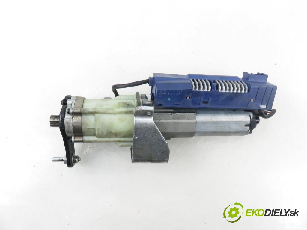 AUDI Q7 (4L) SUV 2007 171,00 3.0 TDI quattro - BUG 2967,00 hyd. píst zámku dveří 4L0910946