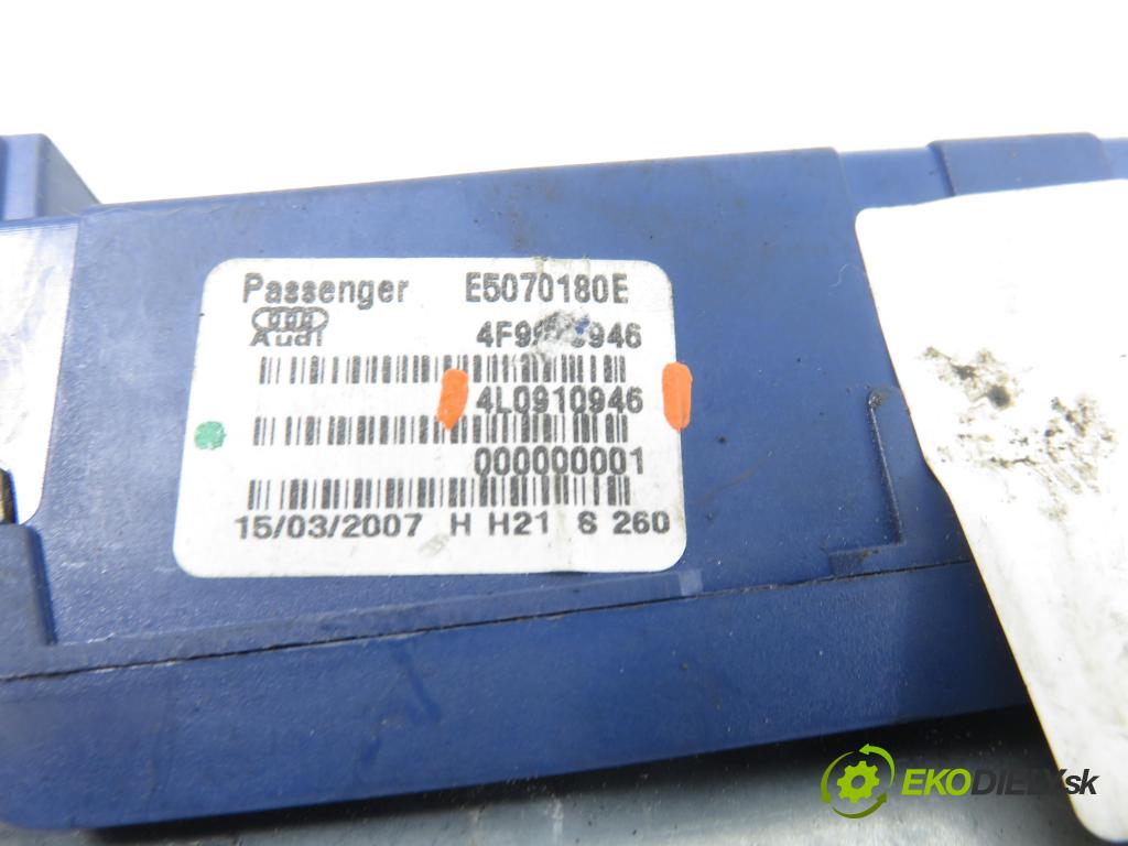 AUDI Q7 (4L) SUV 2007 171,00 3.0 TDI quattro - BUG 2967,00 hyd. píst zámku dveří 4L0910946