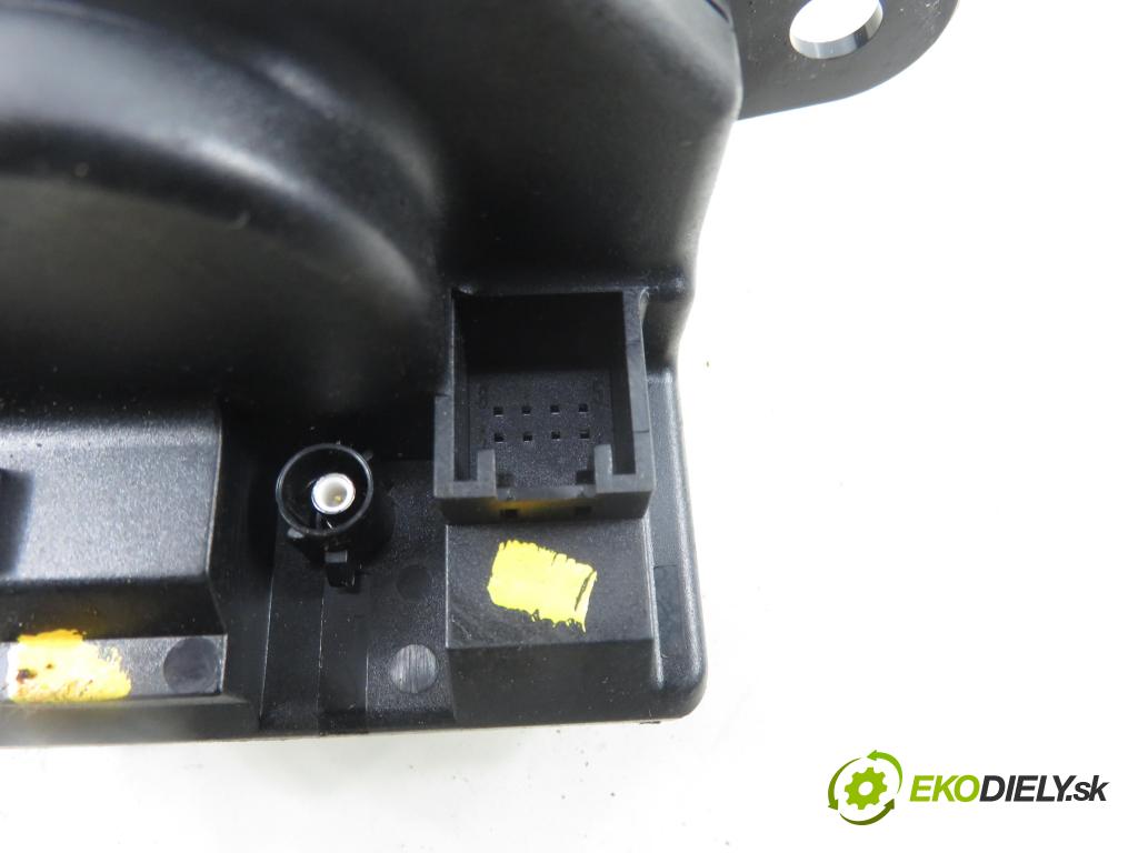 AUDI Q7 (4L) SUV 2007 171,00 3.0 TDI quattro - BUG 2967,00 spinačka 4F0909131E ; 4F0910131E (Spínacia skrinka)