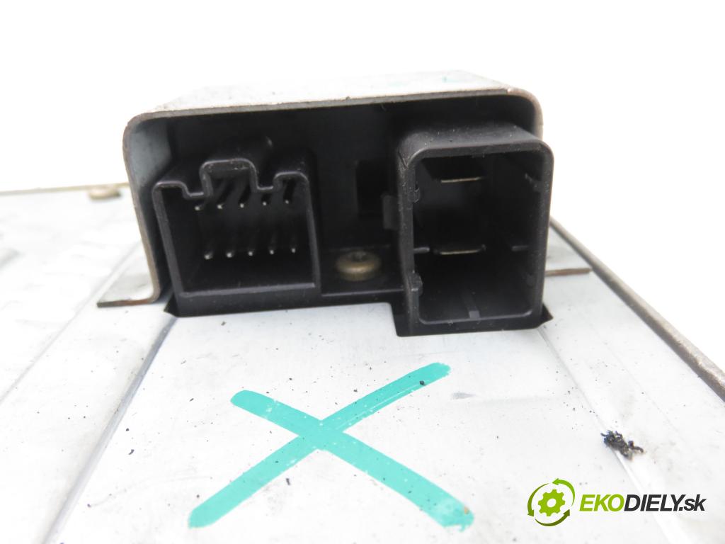 FIAT STILO (192_) HB 2004 76,00 1.6 16V 103 - 182 B6.000 1596,00 SLOUPEC / PODPORA elektrický 00051723100