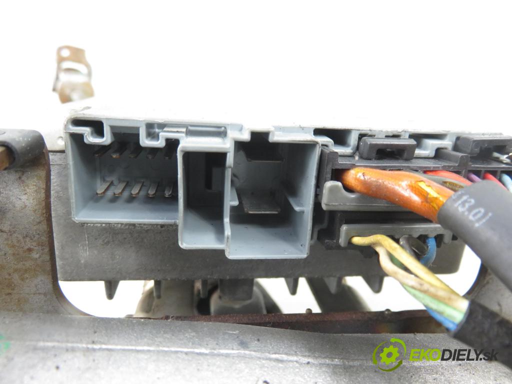 FIAT PUNTO (188_) HB 2003 44,00 1.2 60 - 188 A4.000 1242,00 SLOUPEC / PODPORA elektrický 46833923 ; 12235899 ; 2610107503A