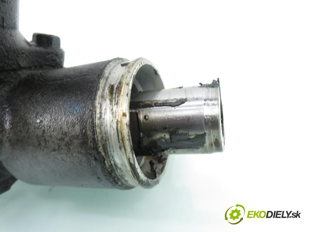 TOYOTA AVENSIS VERSO (_M2_) MINIVAN 2004 85,00 2.0 D (CLM20_) - 1CD-FTV 1995,00 řízení ZE posilovačem