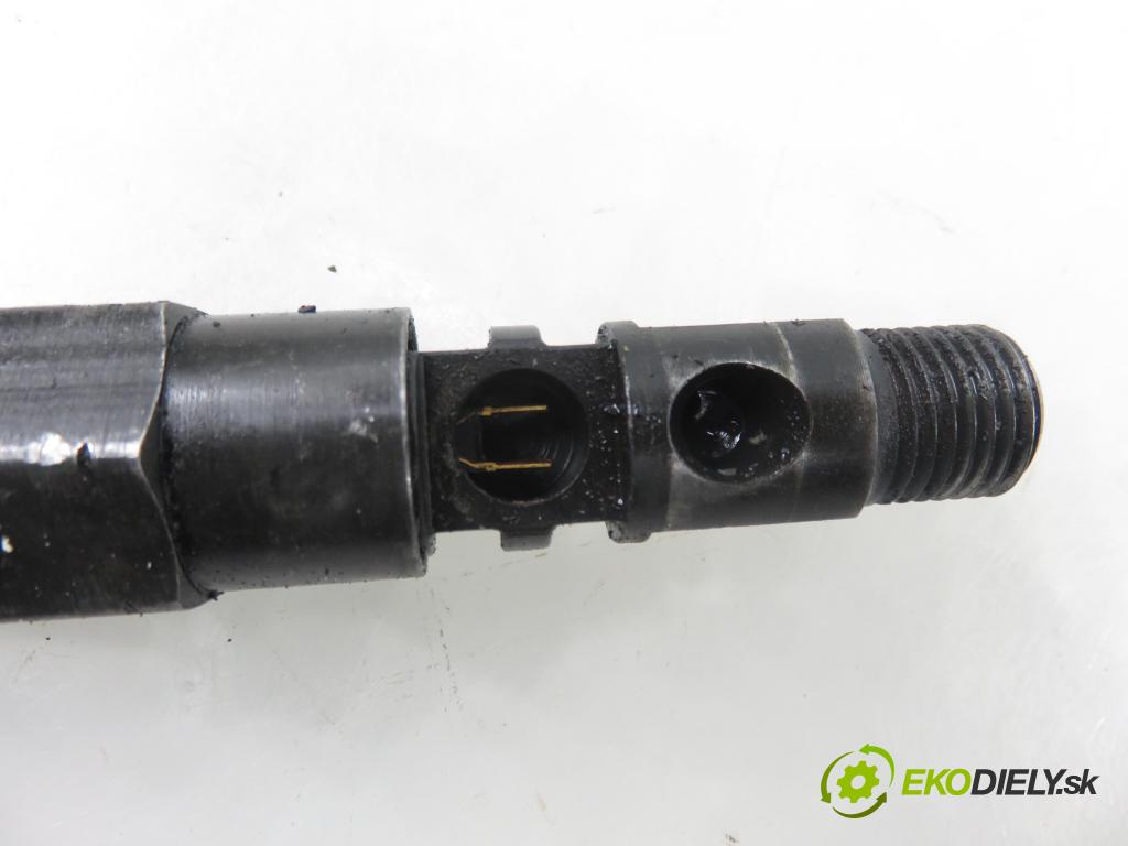 FORD MONDEO III sedan (B4Y) SEDAN 2002 96,00 2.0 TDCi - FMBA 1998,00 vstrekovač EJDR00101Z ; 2S7Q9K546AH (Vstrekovač paliva)