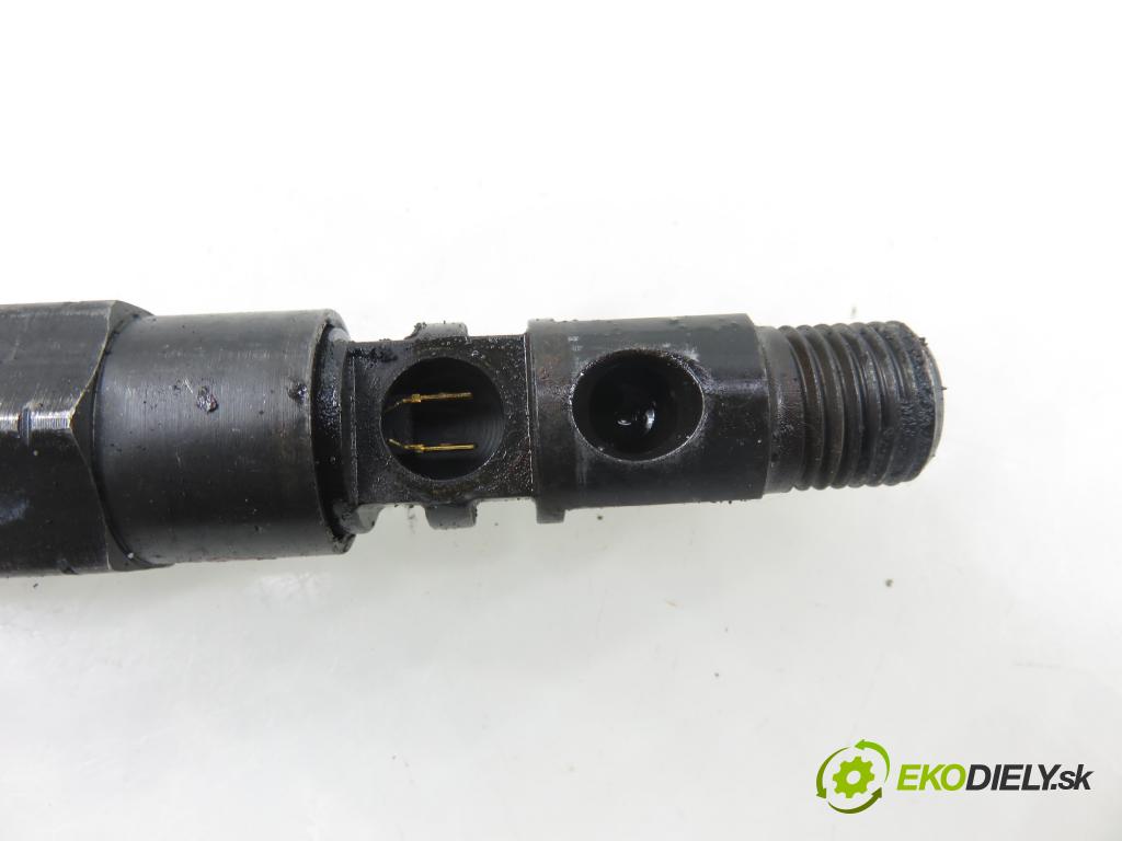 FORD MONDEO III sedan (B4Y) SEDAN 2002 96,00 2.0 TDCi - FMBA 1998,00 vstrekovač EJDR00101Z ; 2S7Q9K546AH (Vstrekovač paliva)