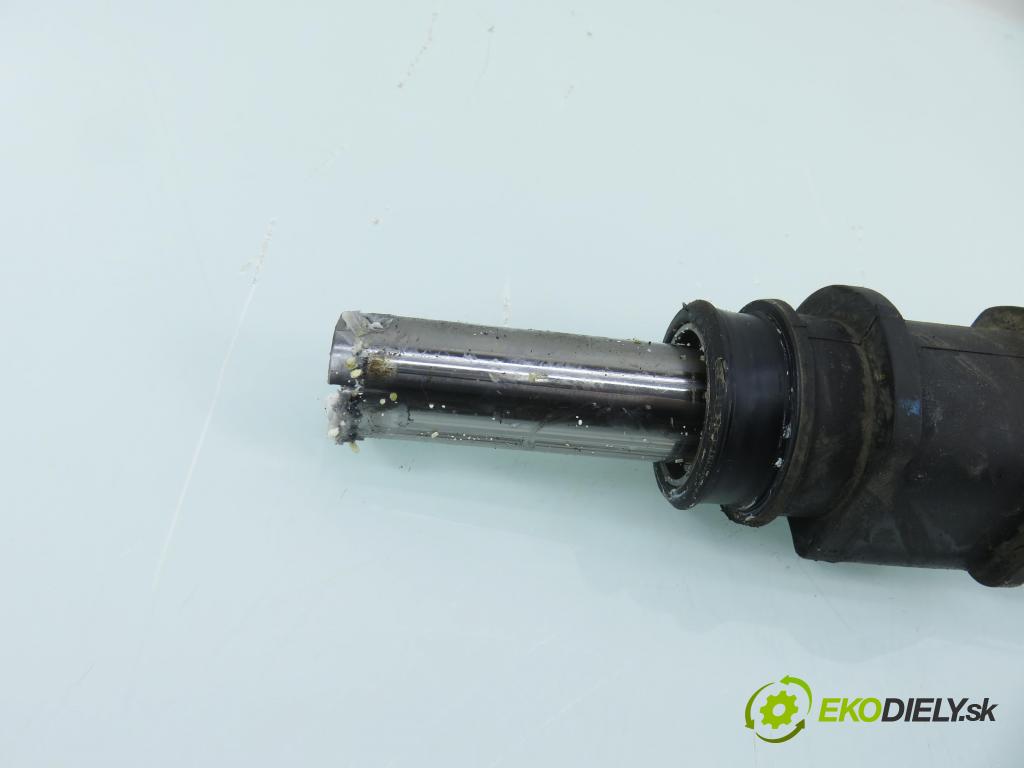 SUZUKI SWIFT III (MZ, EZ) HB 2007 68,00 1.3 4x4 (RS 413) - M13A 1328,00 řízení ZE posilovačem 63J8