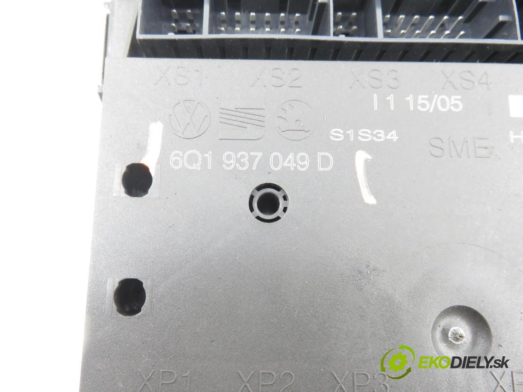 SKODA FABIA I SEDAN (6Y3) SEDAN 2005 47,00 1.2 12V 64 - BME 1198,00 MODUL komfortu 6Q1937049D ; 5WK48212D