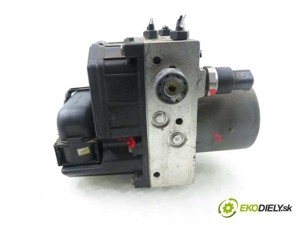 VW PASSAT B5.5 (3B3) SEDAN 2001 85,00 2 - AZM 1984,00 Pumpa ABS 0265950056 (Pumpa ABS)