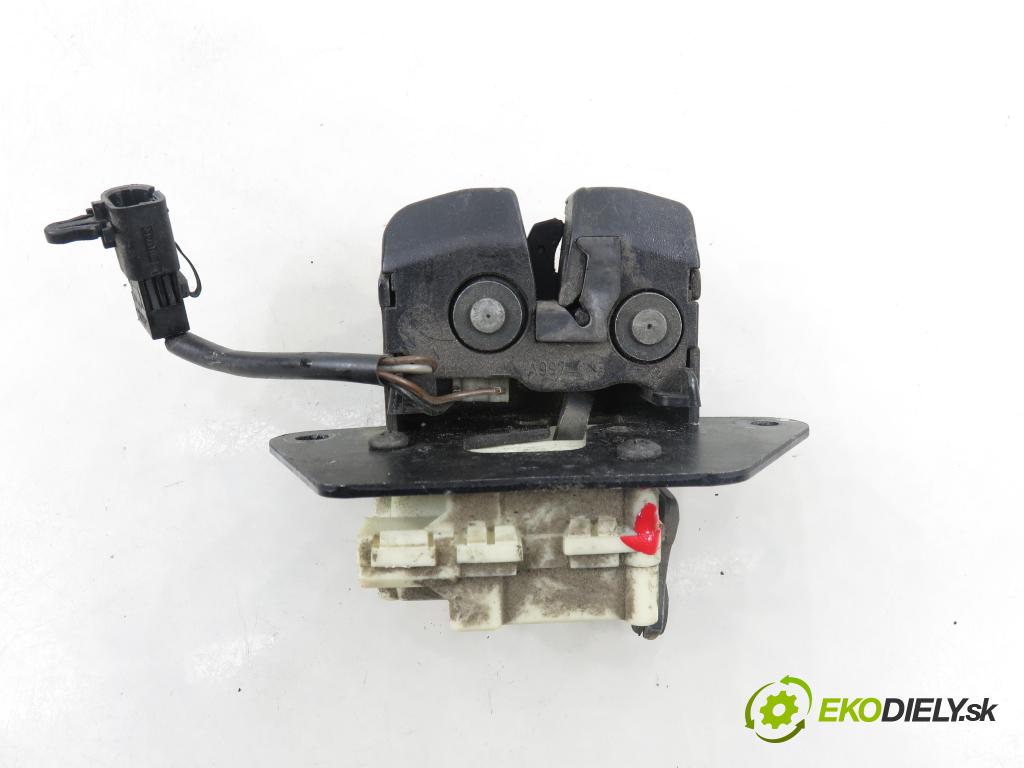 FIAT STILO (192_) HB 2004 76,00 1.6 16V 103 - 182 B6.000 1596,00 zámok dverí kufor EL. 65006100