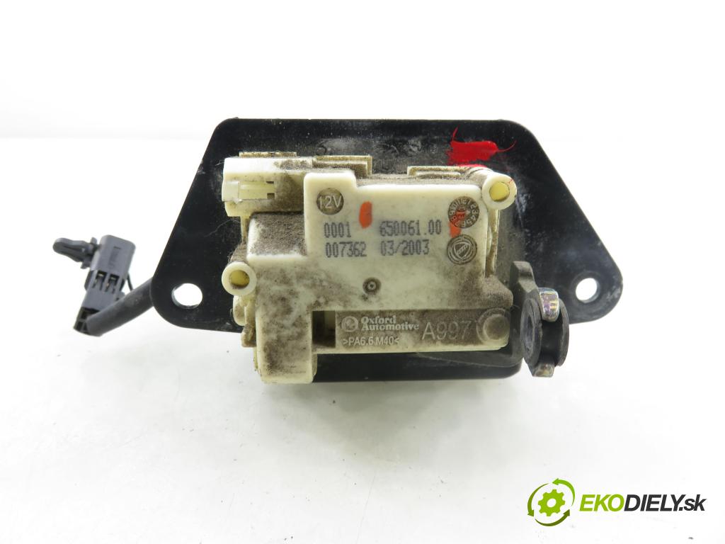 FIAT STILO (192_) HB 2004 76,00 1.6 16V 103 - 182 B6.000 1596,00 zámok dverí kufor EL. 65006100