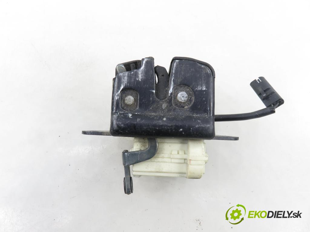 FIAT STILO (192_) HB 2004 76,00 1.6 16V 103 - 182 B6.000 1596,00 zámok dverí kufor EL. 65006100