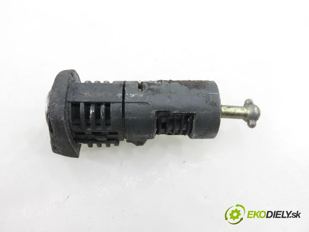 FIAT STILO (192_) HB 2004 76,00 1.6 16V 103 - 182 B6.000 1596,00 spinačka / zámky 00467601520