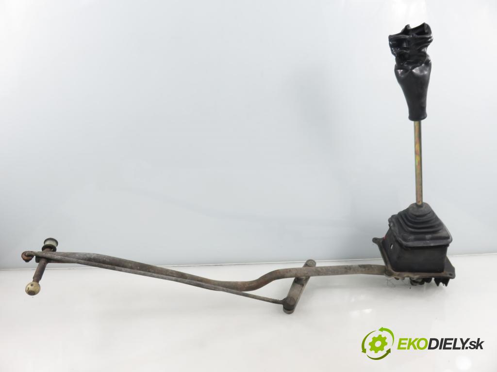 VW TRANSPORTER IV Skrzynia (70XA) FURGON 1996 50,00 1.9 TD 68 - ABL 1896,00 ZVEDÁK: 701711025Q