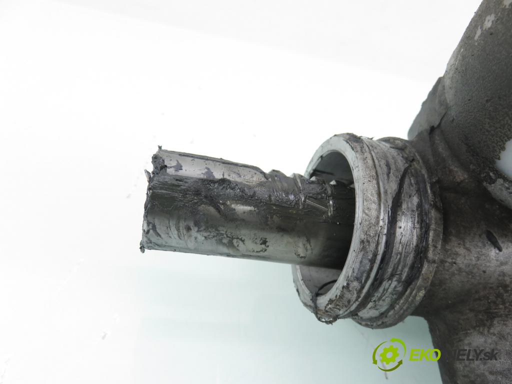 KIA SPORTAGE (SL) SUV 2011 100,00 2.0 CRDi AWD 136 - D4HA 1995,00 řízení BEZ servočerpadlo 565002S000