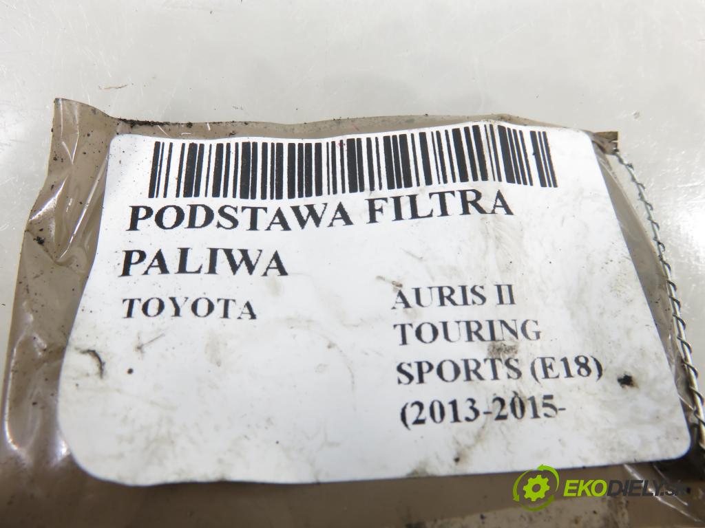 TOYOTA AURIS TOURING SPORTS (_E18_) KOMBI 2014 91,00 2.0 D-4D 124 (ADE186_) - 1AD-FTV 1998,00 Obal filtra paliva 233000R073 (Obal palivového filtra)