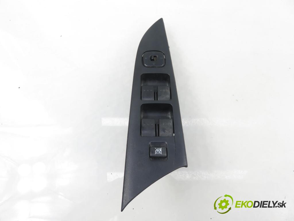 MAZDA 3 (BK) HB 2004 80,00 1.6 DI Turbo 109 - Y601 (PSA) 1560,00 Panel ovládaní oken 03123000BP4L