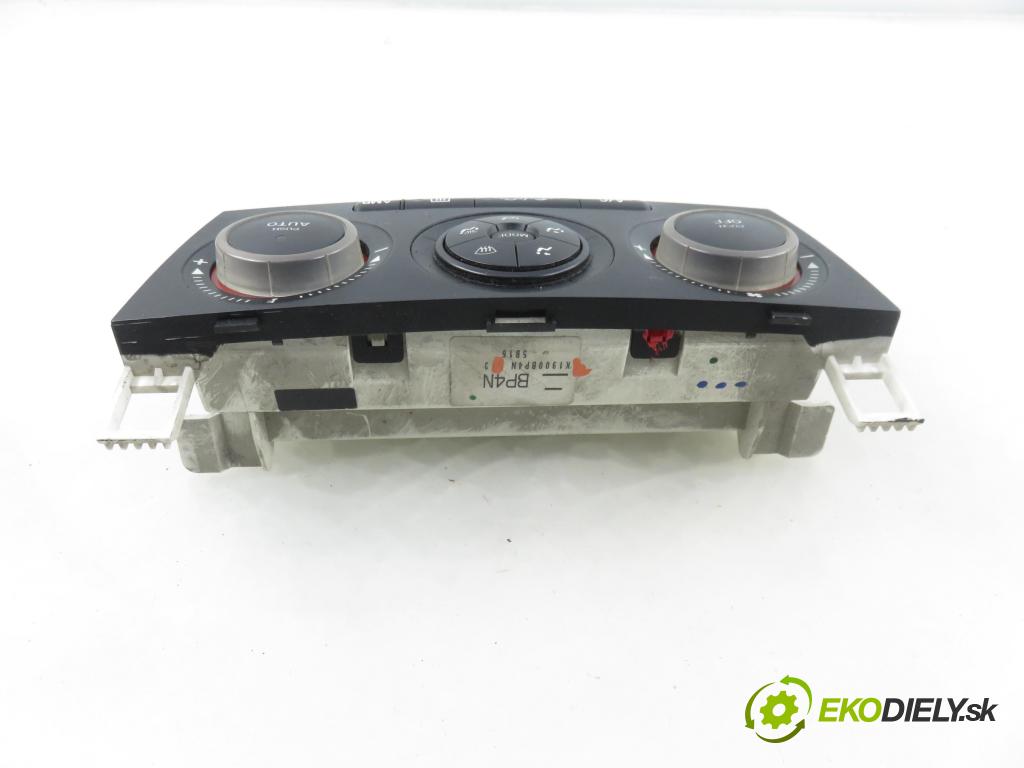 MAZDA 3 (BK) HB 2004 80,00 1.6 DI Turbo 109 - Y601 (PSA) 1560,00 Panel topení KLIMATRONIK K1900BP4N
