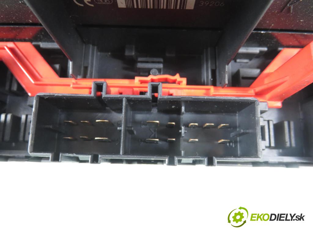 VW GOLF V (1K1) HB 2005 77,00 1.9 TDI - BXE 1896,00 MODUL BORDNETZ 1K0937049K