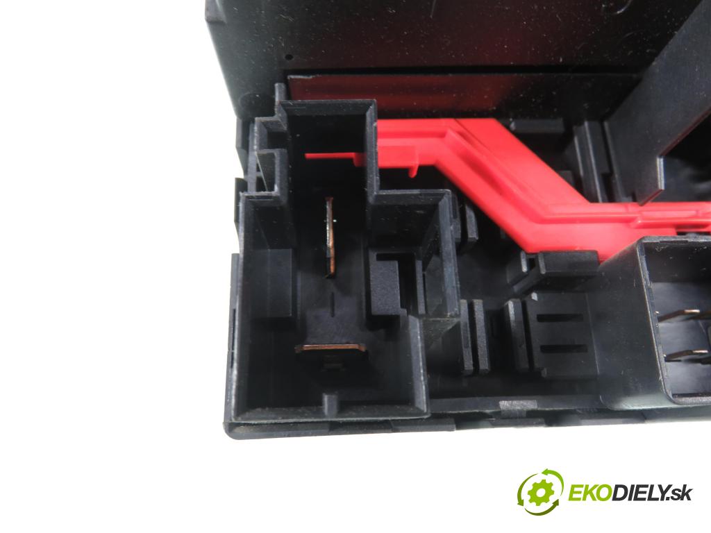 VW GOLF V (1K1) HB 2005 77,00 1.9 TDI - BXE 1896,00 MODUL BORDNETZ 1K0937049K