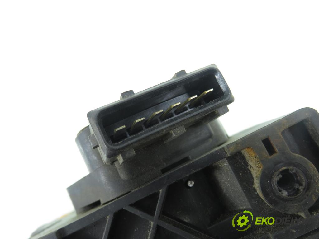 RENAULT SCENIC I (JA0/1_) MINIVAN 2003 75,00 1.9 dCi 102 - F9Q 732 1870,00 Potenciometer plynu 8200139460 (Potenciometer plynového pedálu)