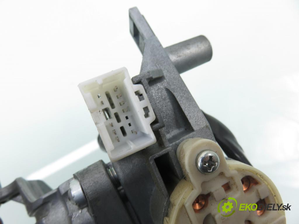 MITSUBISHI OUTLANDER II (CW_W) SUV 2009 103,00 2.0 DI-D 140 - BSY (Volkswagen Group) 1968,00 spinačka / zámky MN141357