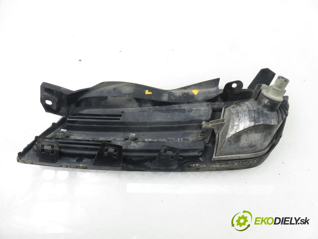 NISSAN MICRA III (K12) HB 2004 65,00 1.3 - CGA3DE 1348,00 mřížka / maska