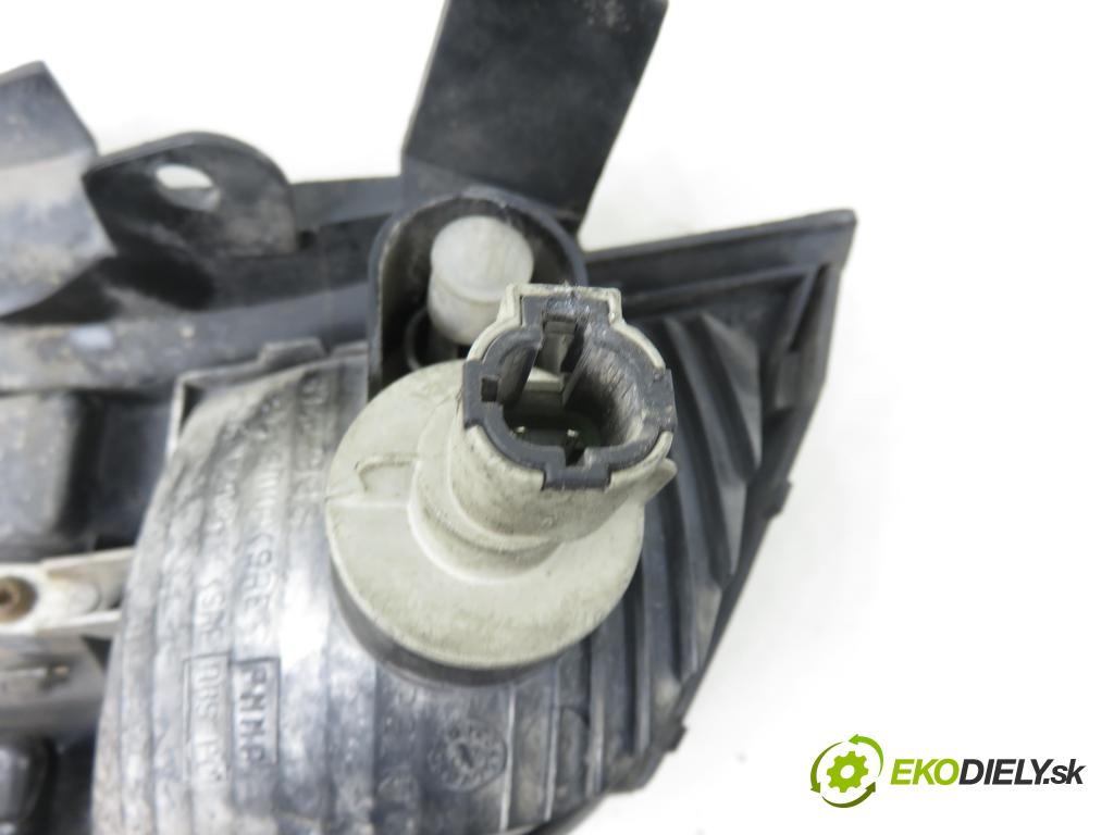 NISSAN MICRA III (K12) HB 2004 65,00 1.3 - CGA3DE 1348,00 mřížka / maska