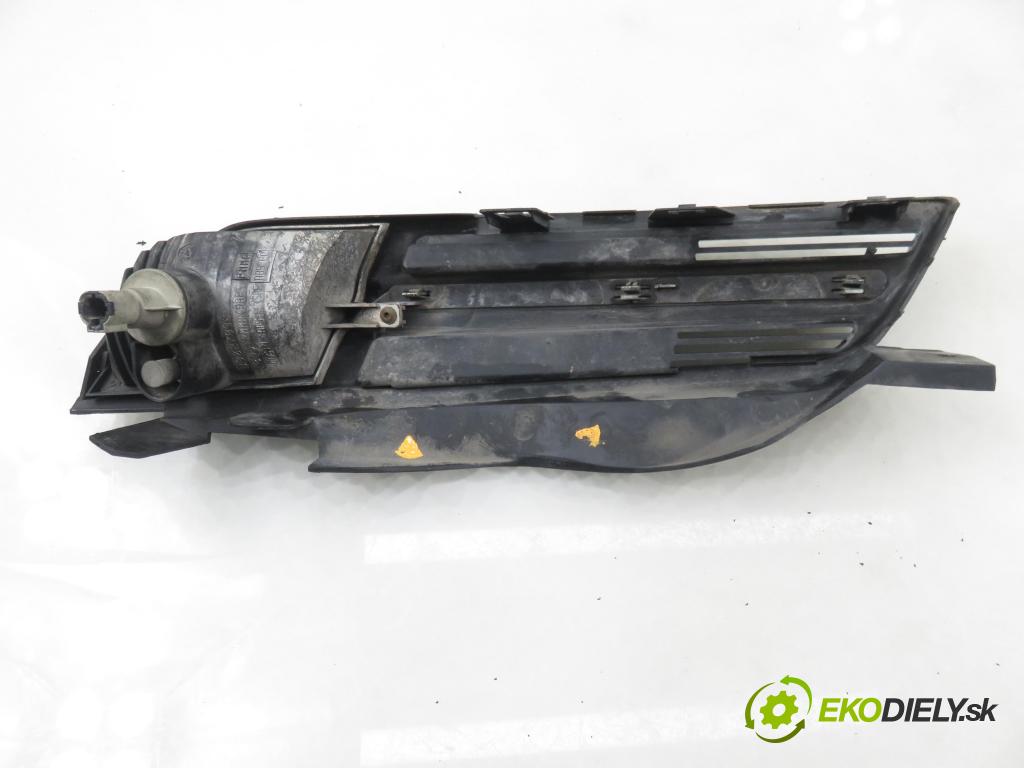 NISSAN MICRA III (K12) HB 2004 65,00 1.3 - CGA3DE 1348,00 mřížka / maska