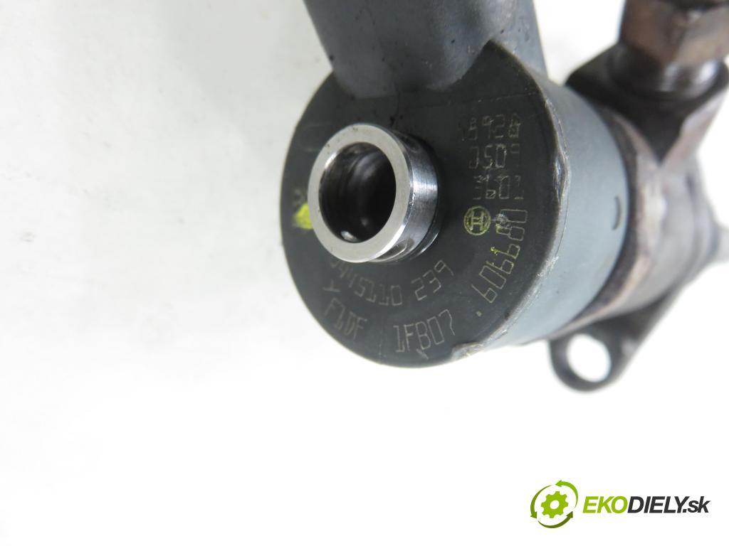 FORD FUSION (JU_) HB 2006 66,00 1.6 TDCi - HHJA 1560,00 vstrekovač 0445110239 (Vstrekovač paliva)