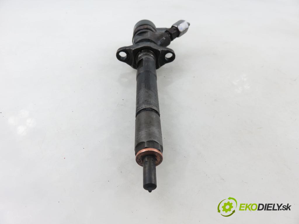 CITROEN C4 I (LC_) HB 2005 66,00 1.6 HDi - 9HX (DV6ATED4) 1560,00 vstrekovač 0445110239 (Vstrekovač paliva)