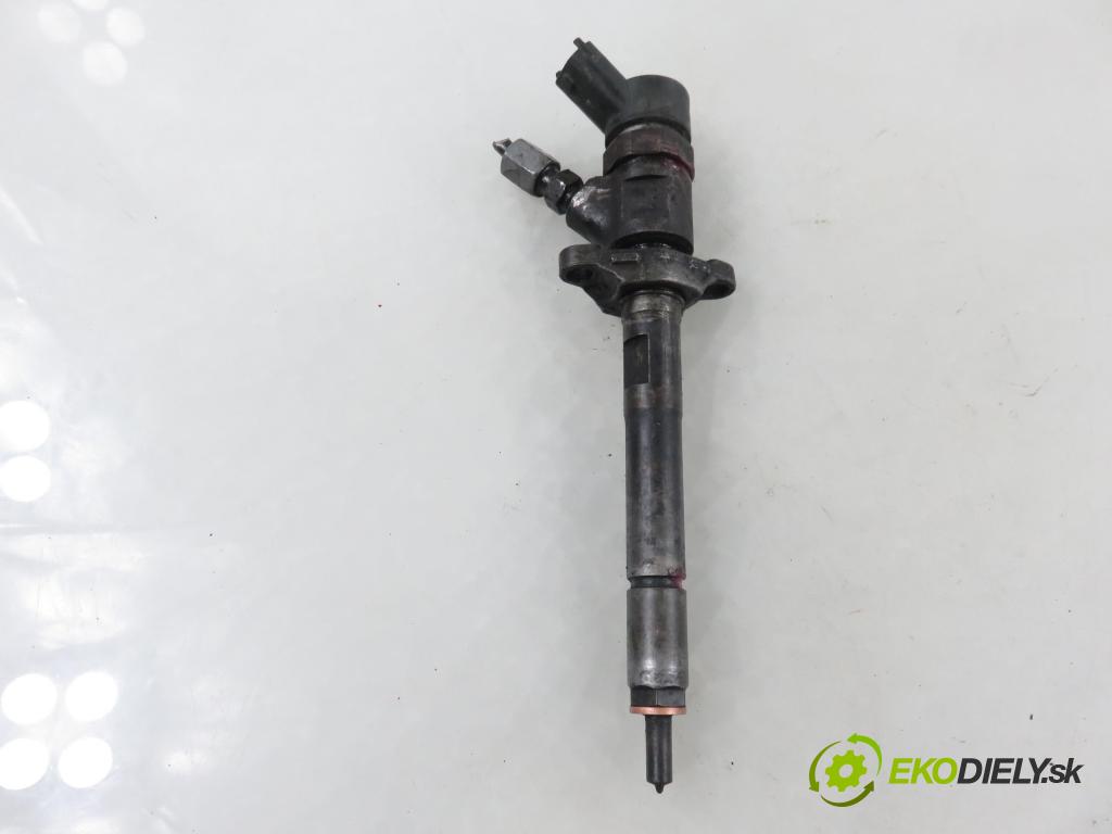 CITROEN C4 I (LC_) HB 2005 66,00 1.6 HDi - 9HX (DV6ATED4) 1560,00 vstrekovač 0445110239 (Vstrekovač paliva)