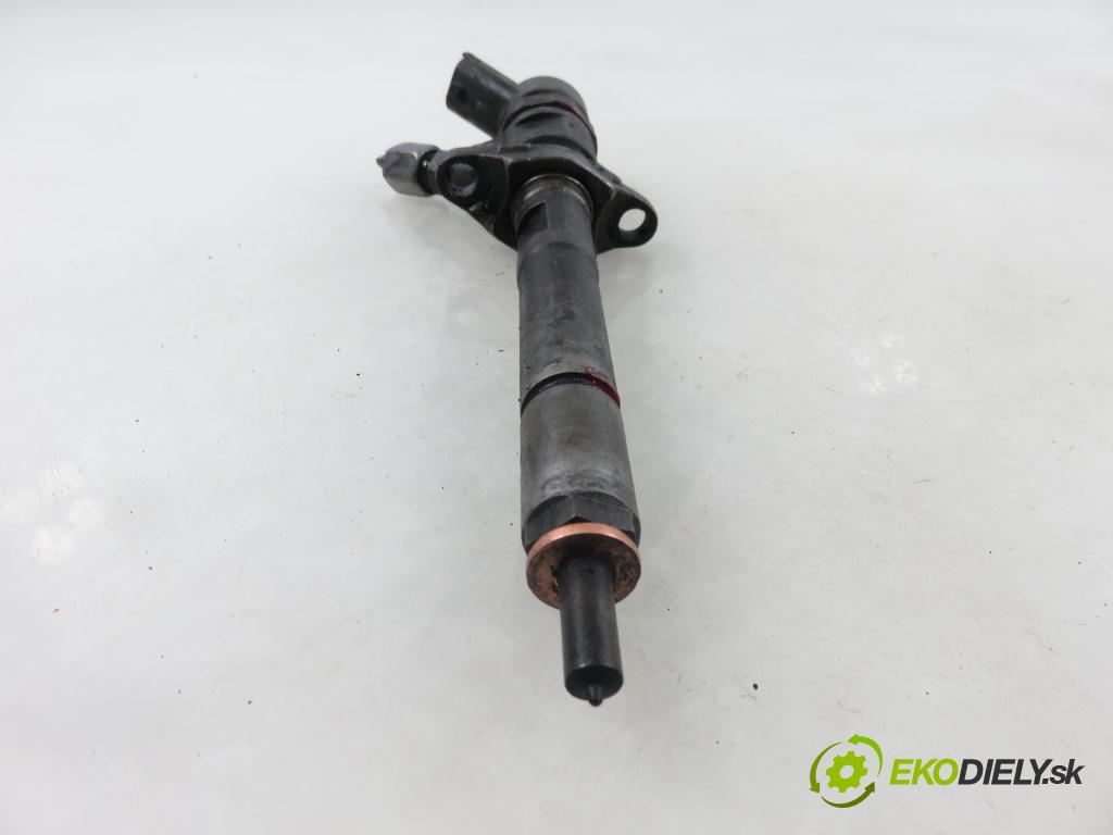 CITROEN C4 I (LC_) HB 2005 66,00 1.6 HDi - 9HX (DV6ATED4) 1560,00 vstrekovač 0445110239 (Vstrekovač paliva)